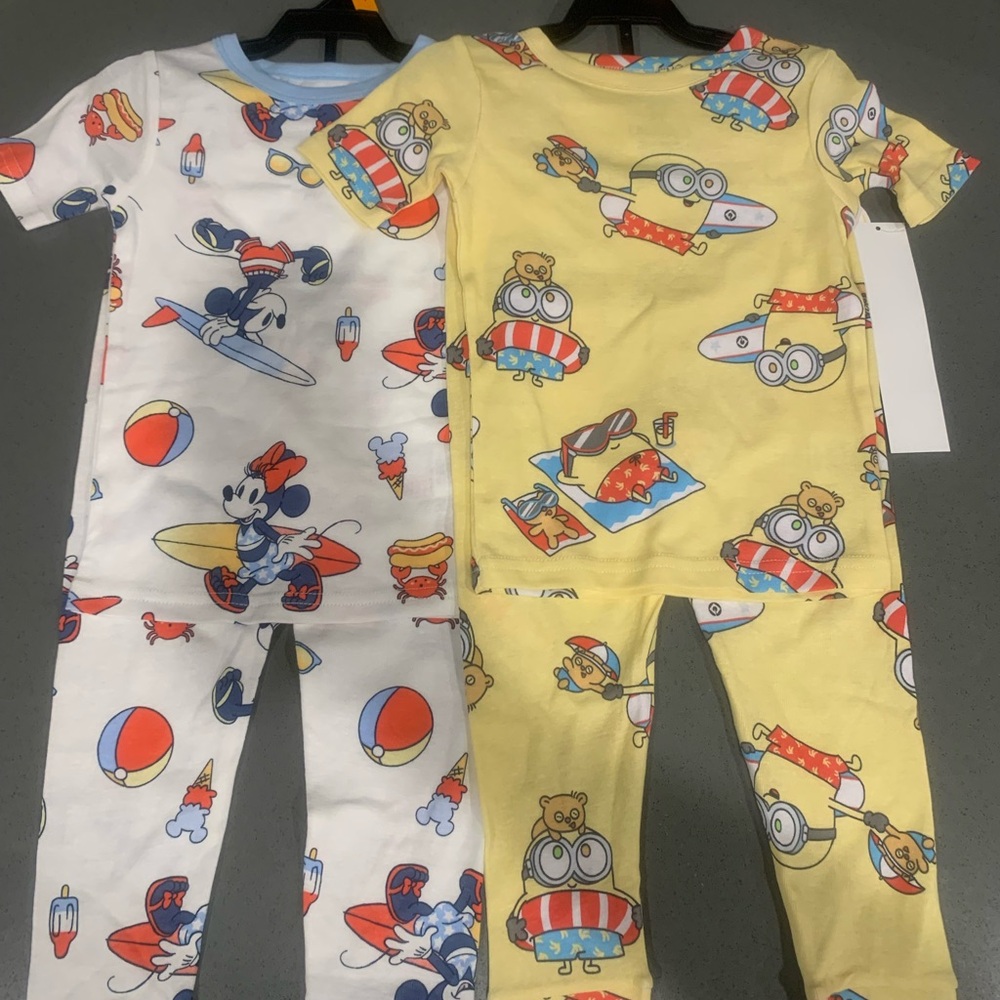 Mickey mouse & Minion 2 piece pajama set Size 4T